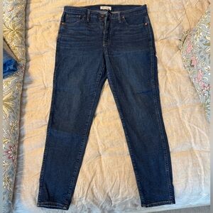 Madewell 10” high rise skinny jeans. Dark wash size 31